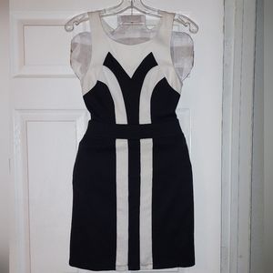 Olsenboye Black White Ivory sleeveless bodycon sheath dress size 3 ( juniors )
